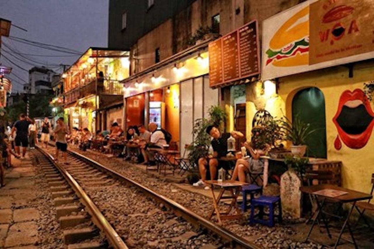 Dollar Homestay & Travel Hanoi Bagian luar foto