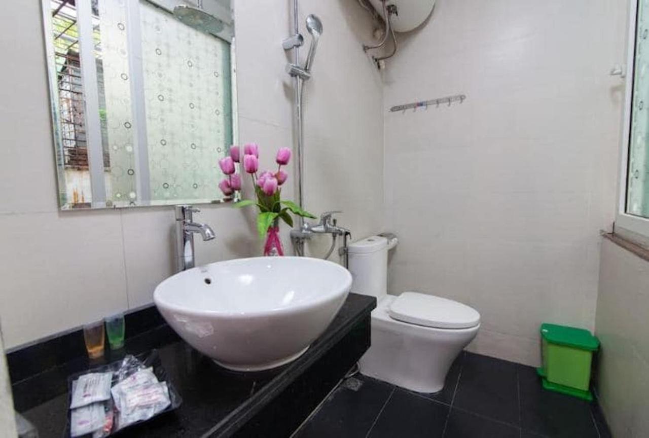 Dollar Homestay & Travel Hanoi Bagian luar foto